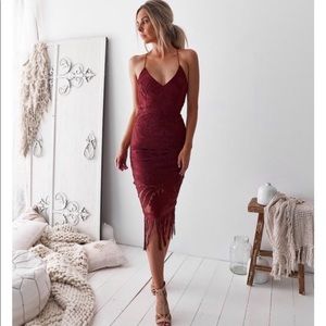 Two sisters Burgundy midi dress